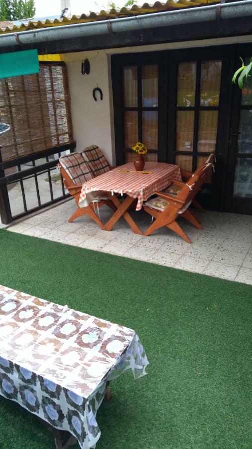 Appartement Byt - Apartman à Větřní Extérieur photo