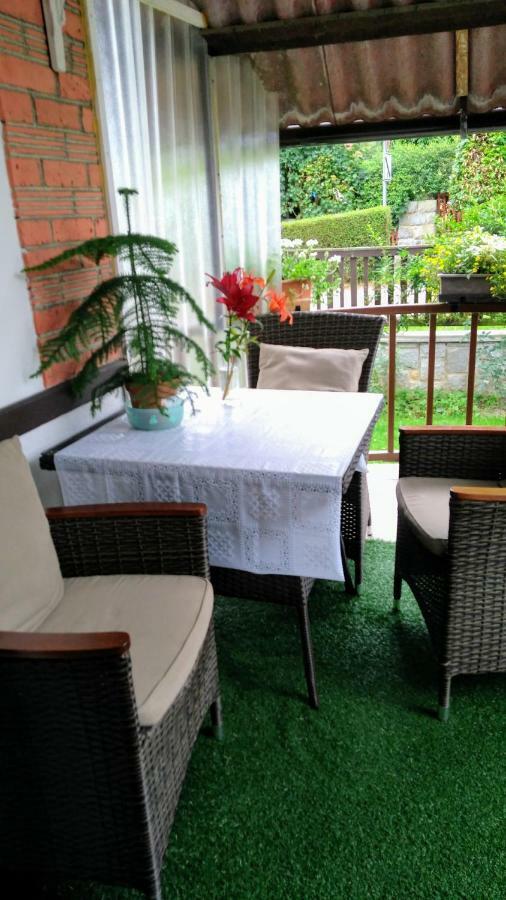 Appartement Byt - Apartman à Větřní Extérieur photo