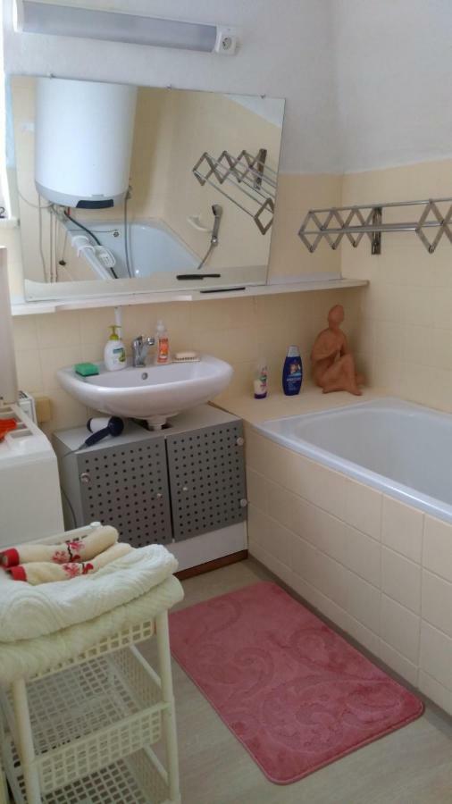 Appartement Byt - Apartman à Větřní Extérieur photo